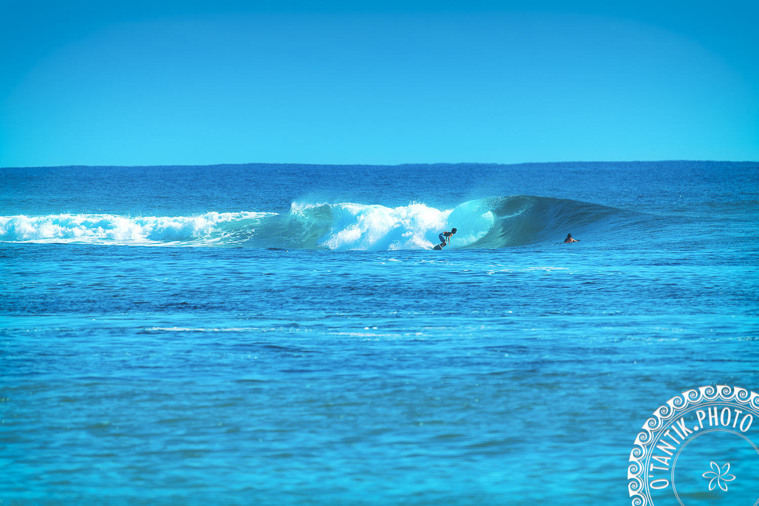 Tahiti - Surf à la Pointe des Pêcheurs- Punaauia