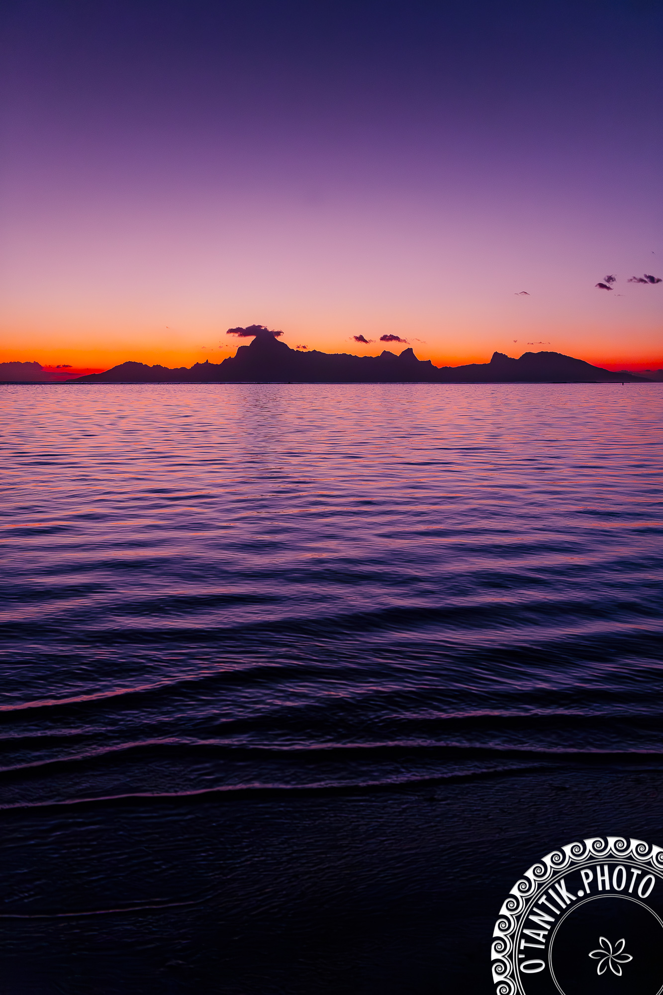 Tahiti - Soleil couchant sur Moorea