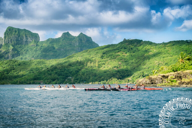 Va'a à Bora-Bora