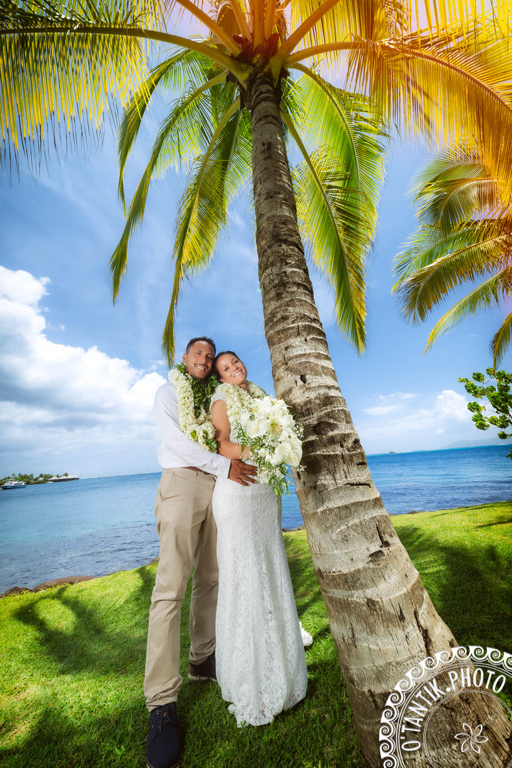 Portrait fine art d'Erika et Heiarii lors de leur mariage à Faa'a à Tahiti