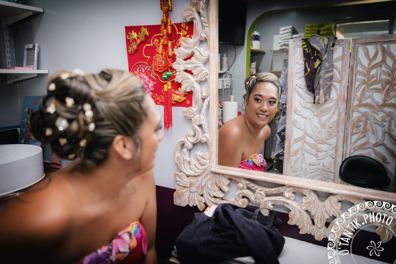 Portrait fine art de Jessica et Ridgy pendant leur mariage à Moorea en  2025