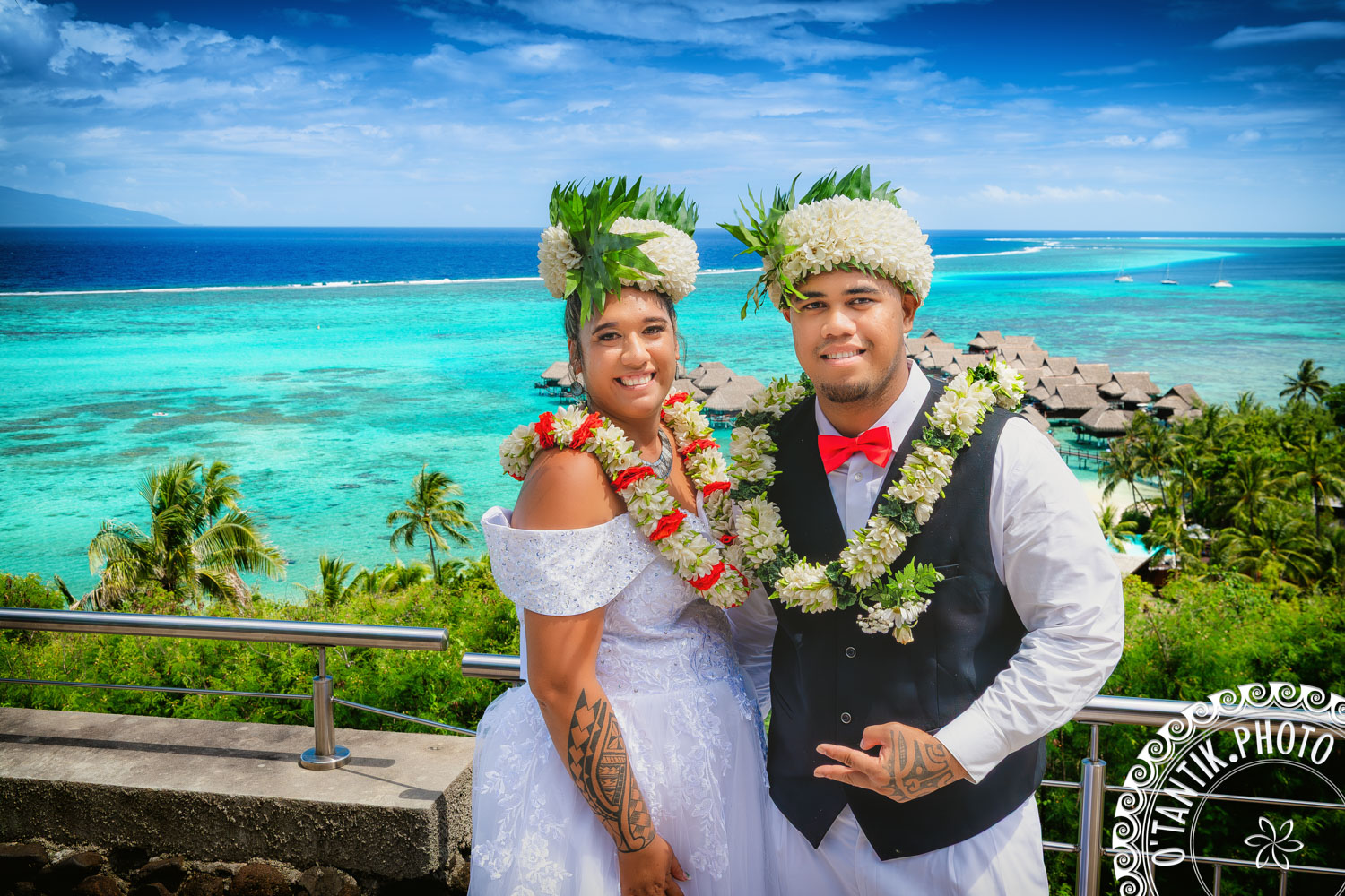 Portrait fine art de Jessica et Ridgy pendant leur mariage à Moorea en  2025